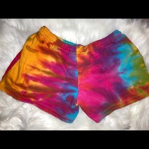 Tie dye shorts 💖🫶🏽